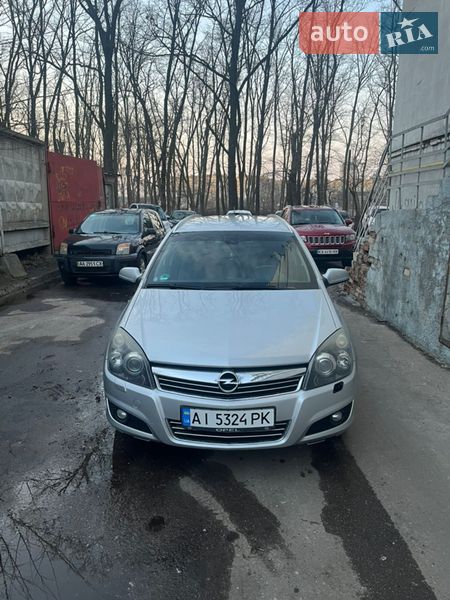 Универсал Opel Astra 2009 в Киеве
