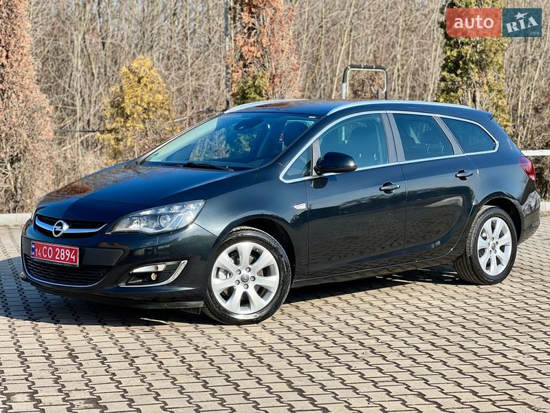 Универсал Opel Astra 2014 в Ивано-Франковске