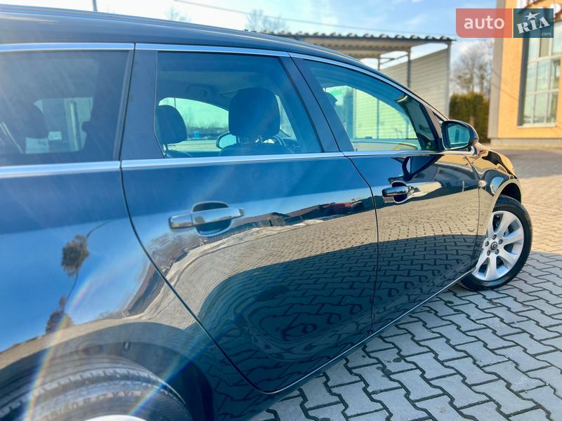 Универсал Opel Astra 2014 в Ивано-Франковске