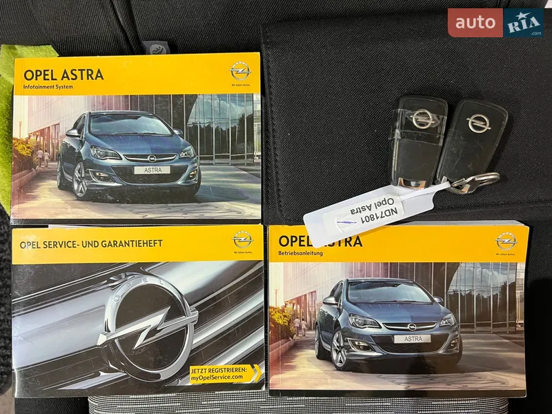 Универсал Opel Astra 2014 в Ивано-Франковске документ