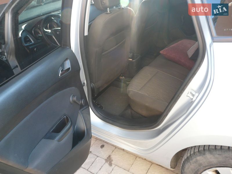 Универсал Opel Astra 2014 в Ивано-Франковске