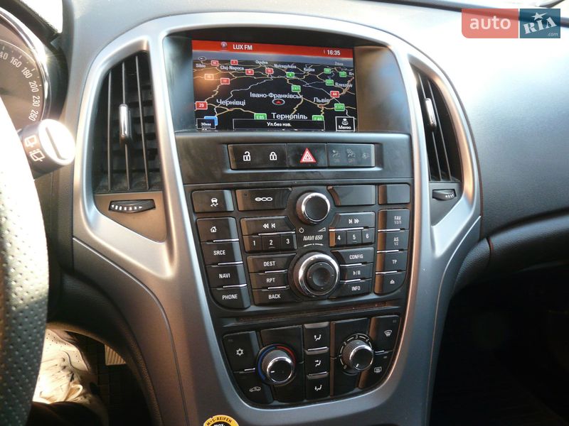 Универсал Opel Astra 2014 в Ивано-Франковске