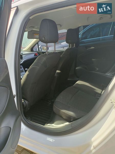 Универсал Opel Astra 2016 в Любомле