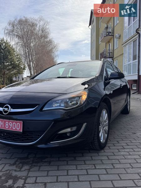 Универсал Opel Astra 2013 в Луцке
