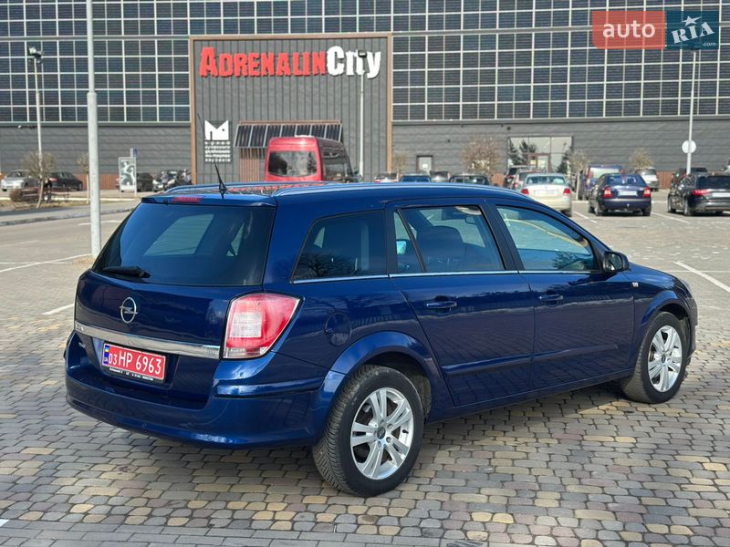 Універсал Opel Astra 2007 в Луцьку