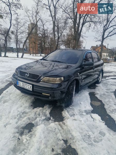 Седан Opel Astra 2006 в Гадяче