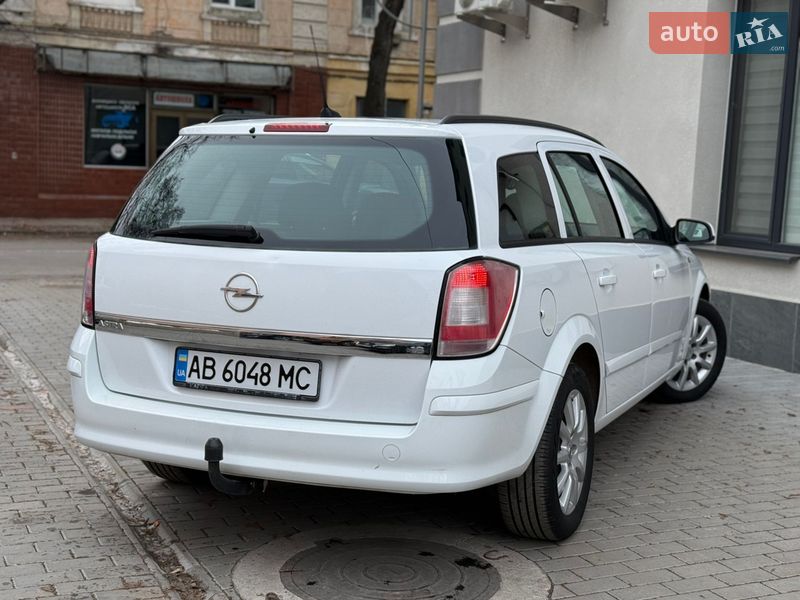 Универсал Opel Astra 2007 в Могилев-Подольске