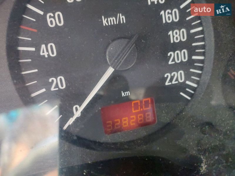 Седан Opel Astra 2005 в Ірпені