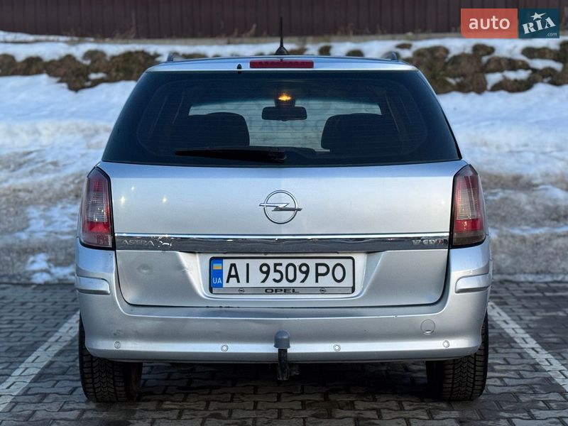 Універсал Opel Astra 2008 в Тернополі