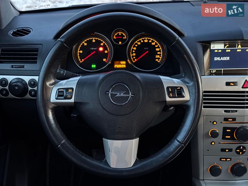 Універсал Opel Astra 2008 в Тернополі