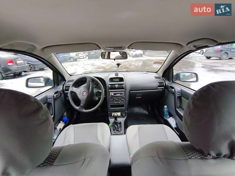 Седан Opel Astra 2009 в Киеве