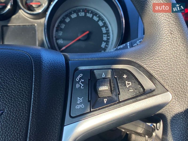 Универсал Opel Astra 2013 в Тернополе