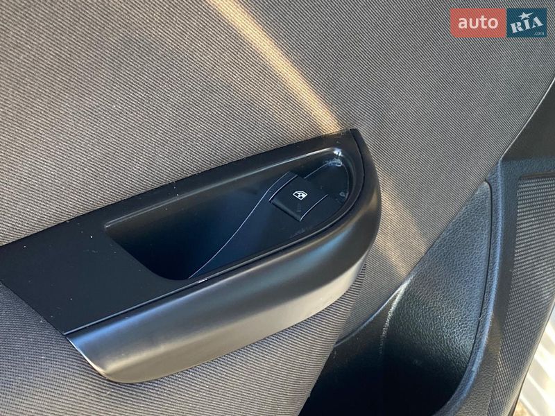 Универсал Opel Astra 2013 в Тернополе