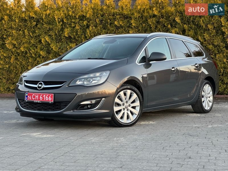 Универсал Opel Astra 2013 в Стрые