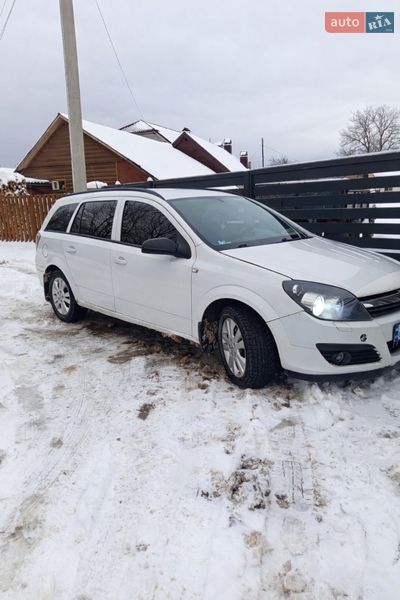 Универсал Opel Astra 2006 в Богородчанах