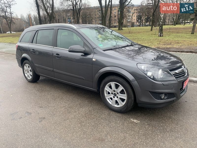 Универсал Opel Astra 2009 в Запорожье