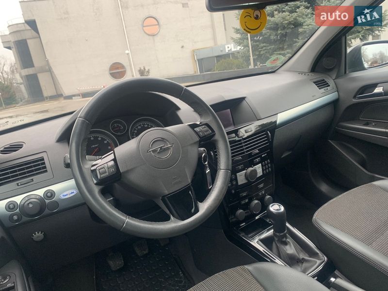 Универсал Opel Astra 2009 в Запорожье