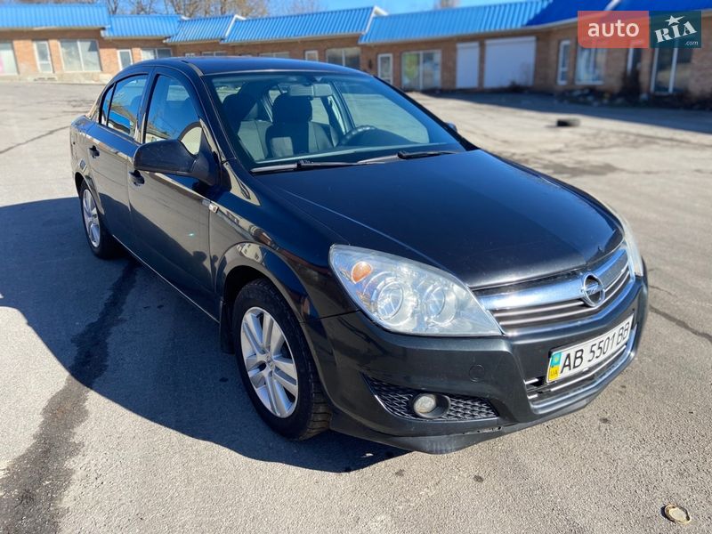 Opel Astra 2012