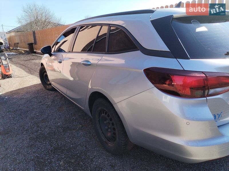 Универсал Opel Astra 2018 в Луцке