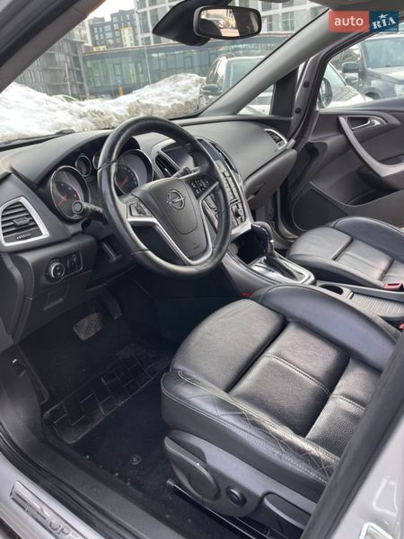 Хэтчбек Opel Astra 2013 в Львове