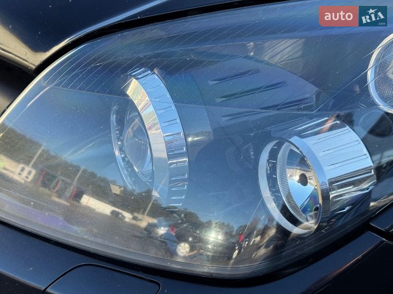 Универсал Opel Astra 2004 в Нетешине