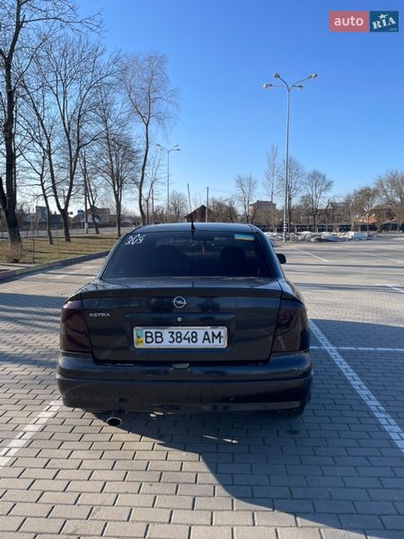 Седан Opel Astra 2006 в Коломые