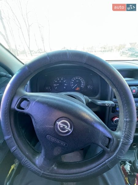 Седан Opel Astra 2006 в Коломые