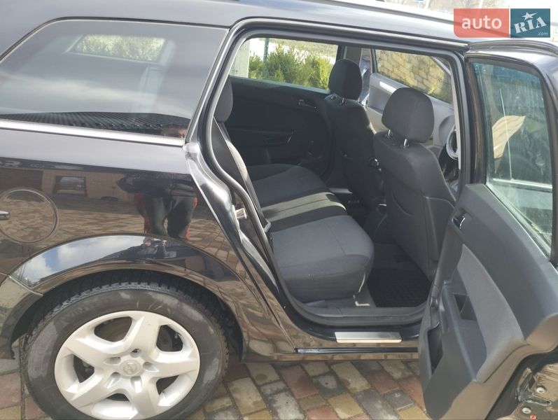 Универсал Opel Astra 2006 в Оржеве