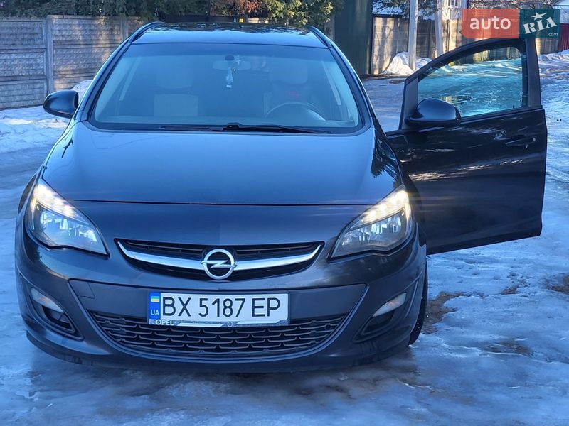 Универсал Opel Astra 2013 в Славуте