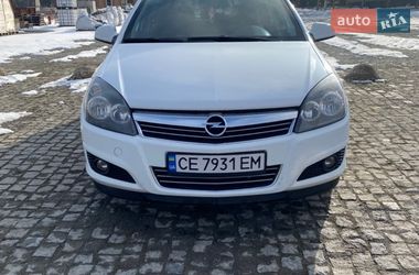 Универсал Opel Astra 2011 в Кельменцах