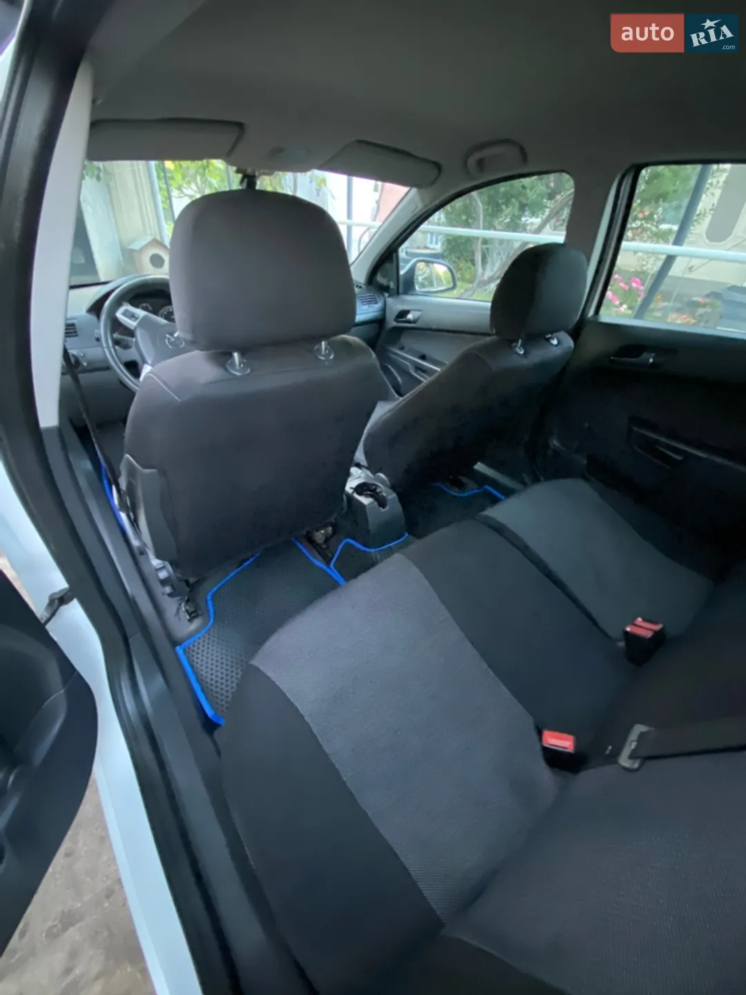 2011 Opel Astra - мініатюра 9