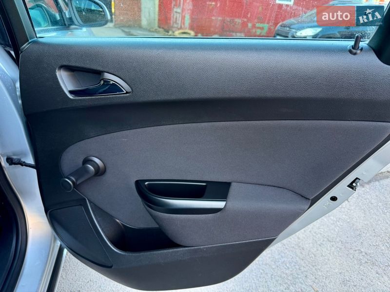 Хэтчбек Opel Astra 2010 в Ровно