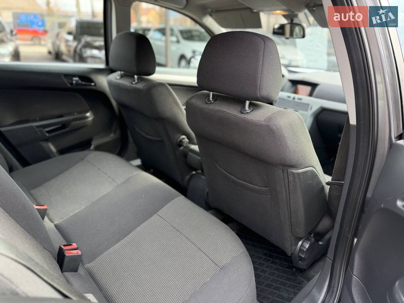 Хэтчбек Opel Astra 2009 в Кривом Роге