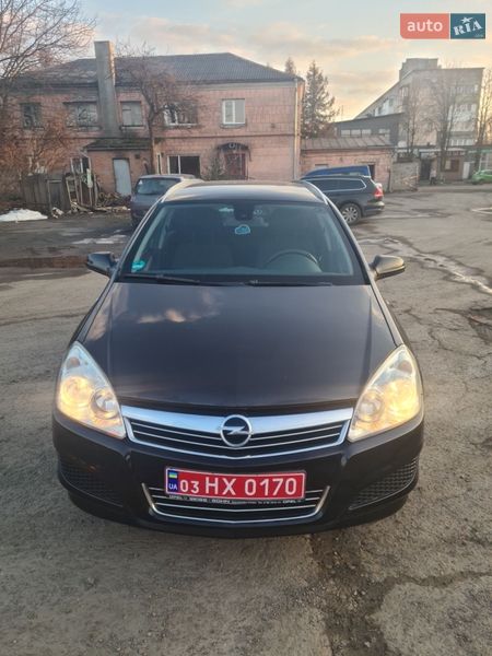 Универсал Opel Astra 2008 в Луцке