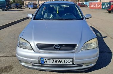 Хэтчбек Opel Astra 1998 в Долине