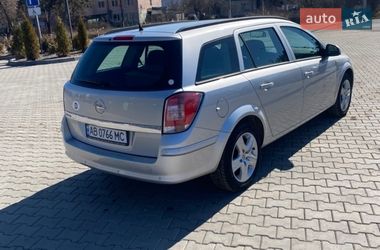 Универсал Opel Astra 2009 в Ямполе