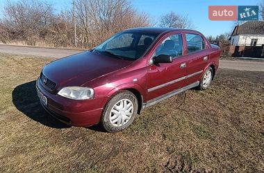 Седан Opel Astra 2008 в Макарові