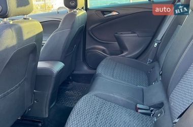 Універсал Opel Astra 2019 в Житомирі
