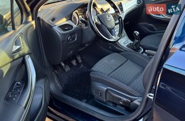 Універсал Opel Astra 2019 в Житомирі