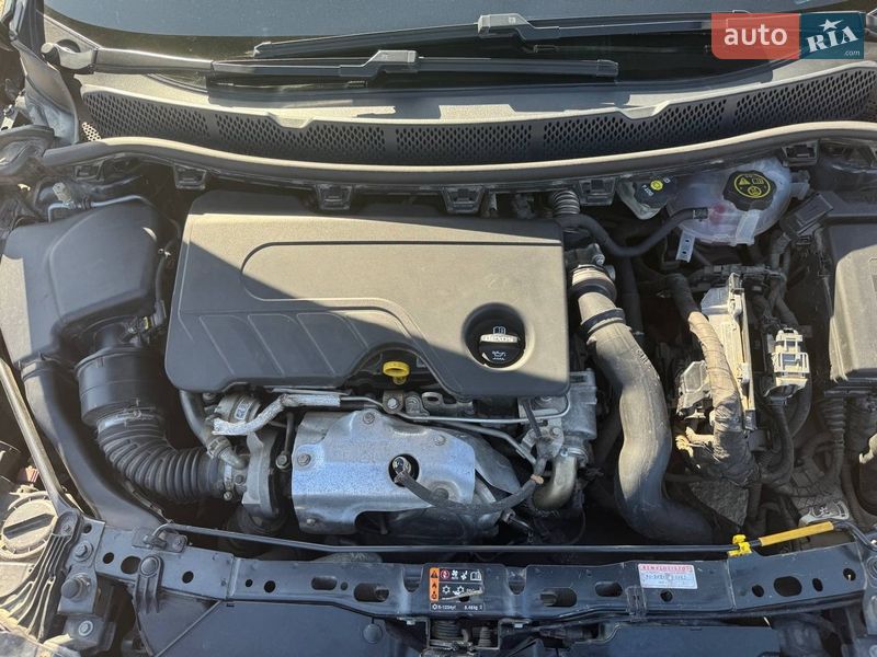 Универсал Opel Astra 2016 в Ровно