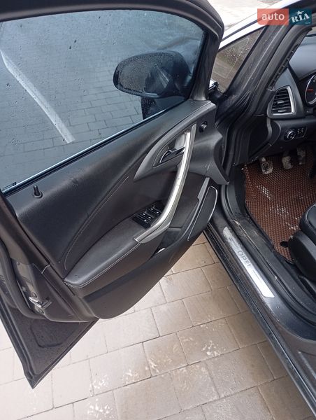 Універсал Opel Astra 2011 в Ланівці