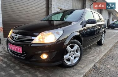 Универсал Opel Astra 2008 в Киверцах