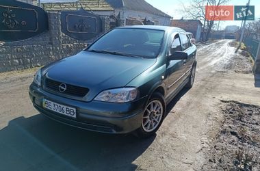 Седан Opel Astra 2004 в Первомайске