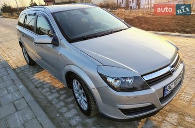 Універсал Opel Astra 2005 в Львові