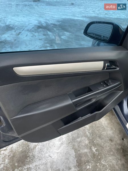 Универсал Opel Astra 2007 в Хотине