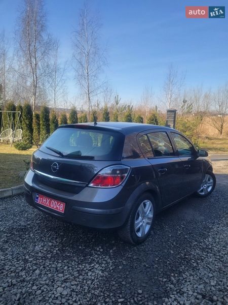 Хэтчбек Opel Astra 2009 в Луцке