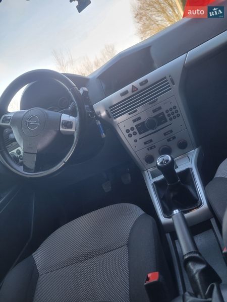 Хэтчбек Opel Astra 2009 в Луцке