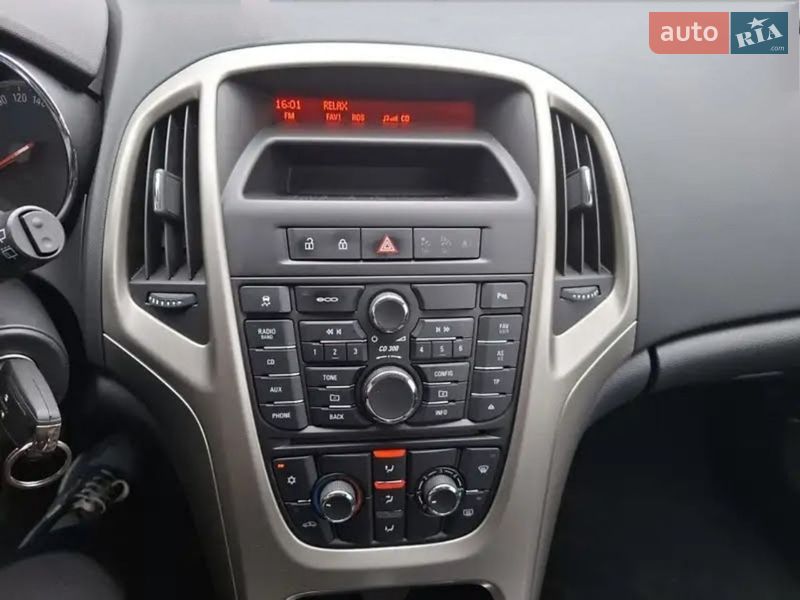 Універсал Opel Astra 2011 в Києві фото 18 Універсал Opel Astra 2011 в Києві