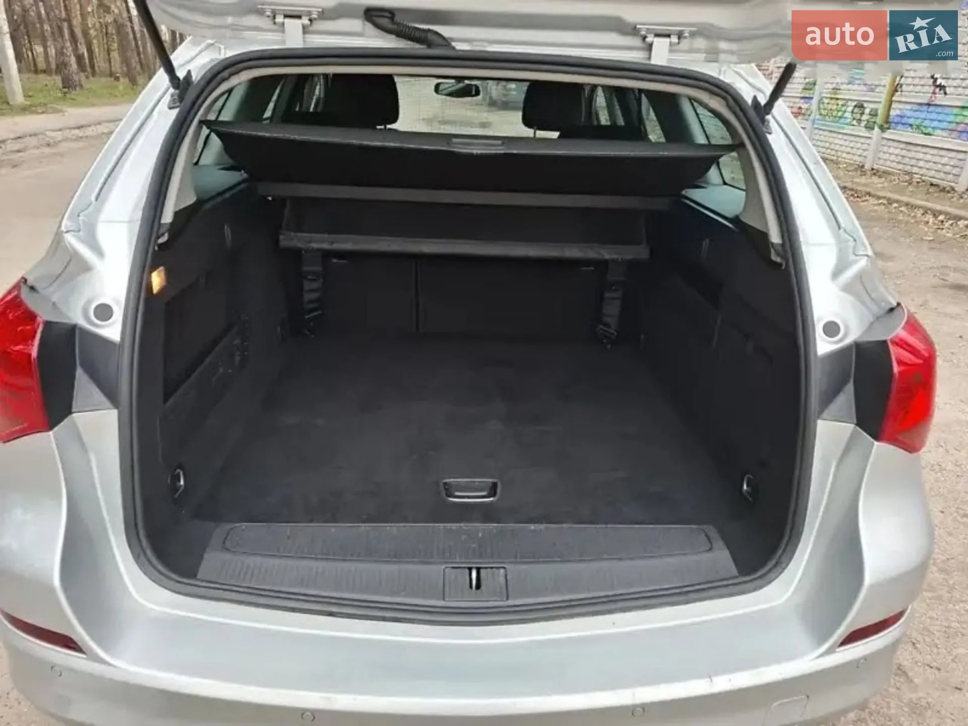 2011 Opel Astra - мініатюра 28