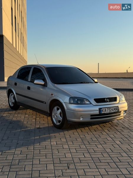 Хэтчбек Opel Astra 1998 в Днепре